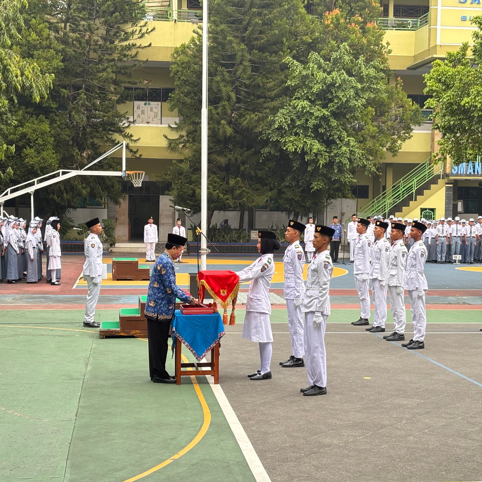 Upacara HUT ke-81 Kemerdekaan RI di SMA Negeri 1 Slawi Berlangsung Khidmat
